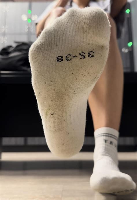 tranny feet domination|Smell my sweaty feets — Видео .